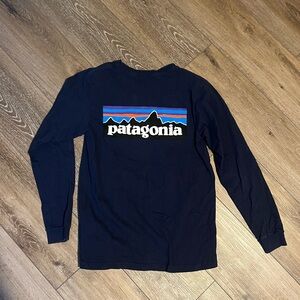 Patagonia Long Sleeve Logo T-Shirt - Mens Small - Dark Blue
